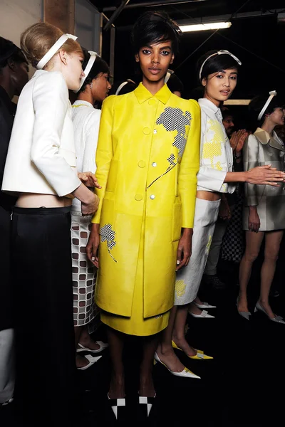 Look 24